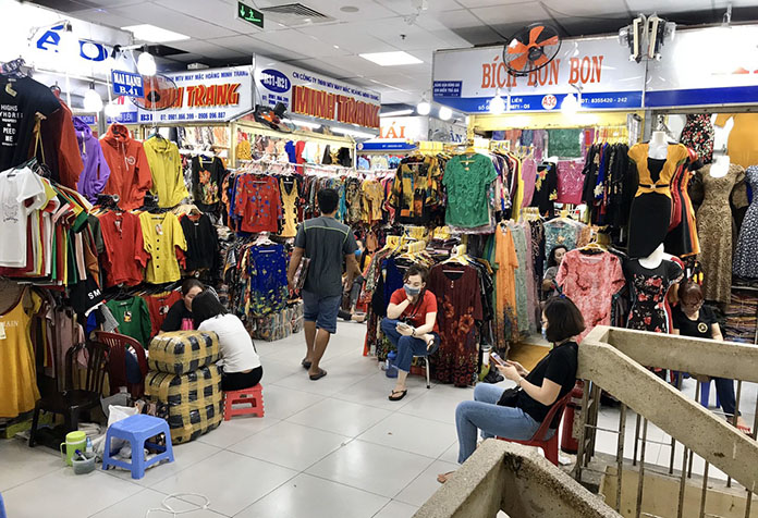 Chợ An Đông - Nguồn hàng Quảng Châu tại TPHCM | Image: Báo Thanh Niên