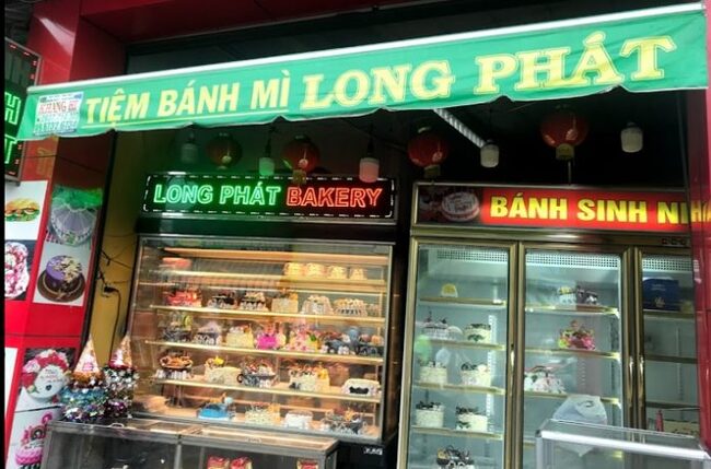 Tiệm bánh Long Phát