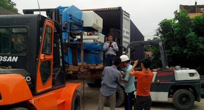 Bốc vác hàng hóa chuyên nghiệp ở Bình Dương | Nguồn ảnh: Công ty Bốc xếp Vận tải Hùng Minh