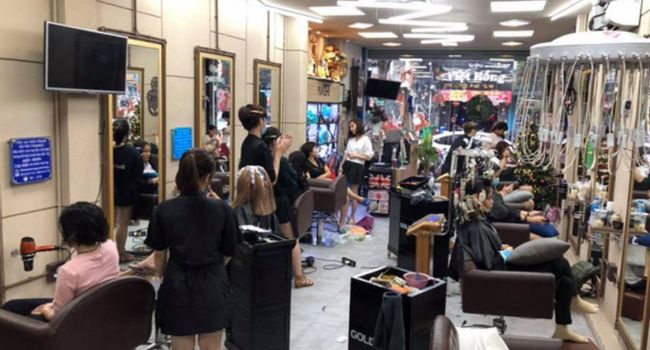 Các salon tóc nữ đẹp tại TPHCM | Nguồn: Hair Salon Nguyễn